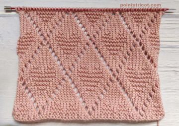 Point Coeurs avec Losanges au Tricot