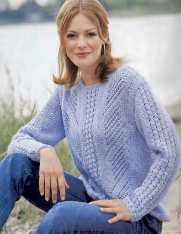 Pull à Points Ajourés au Tricot