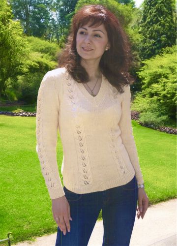 Pull avec Bandes de Feuilles et Torsades