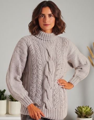 Pull à col roulé avec torsades et point ajouré à feuilles