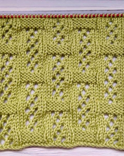 Point de Damier Ajouré au Tricot