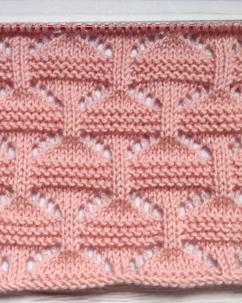 Point de Damier Ajouré au Tricot