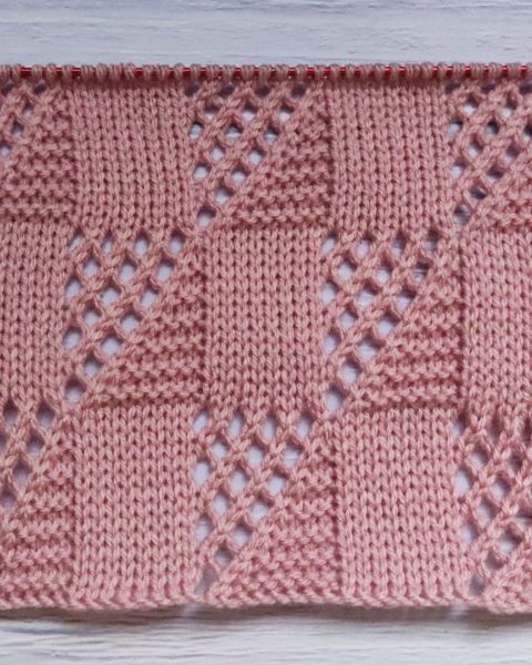 Point de Damier Ajouré au Tricot
