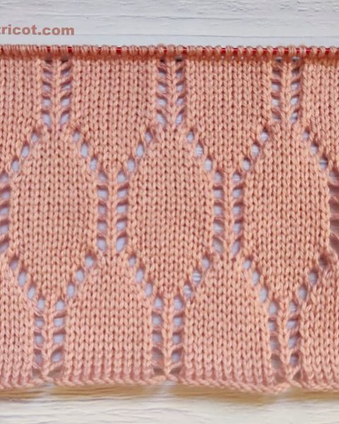 Point de Damier Ajouré au Tricot