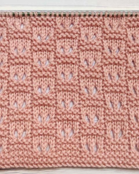 Point de Damier Ajouré au Tricot