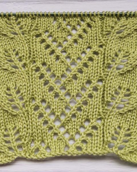Point de Feuilles Ajourées au Tricot