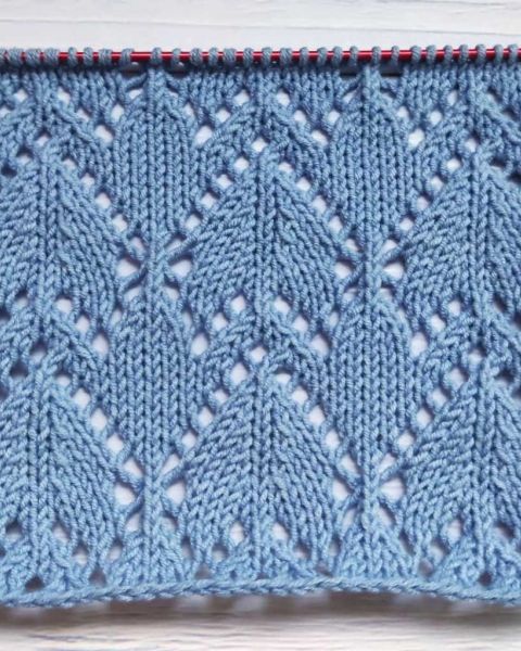 Point de Feuilles Ajourées au Tricot