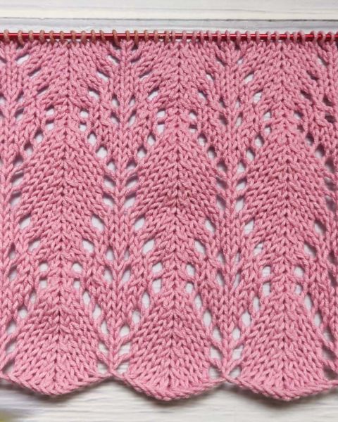 Point de Feuilles Ajourées au Tricot