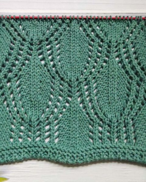 Point de Feuilles Ajourées au Tricot