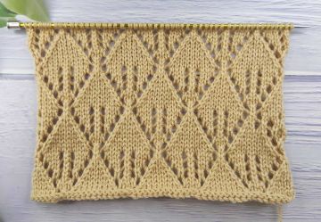 Point de Feuilles Ajourées au Tricot
