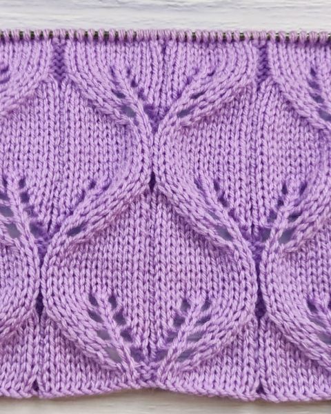 Point Feuilles au Tricot
