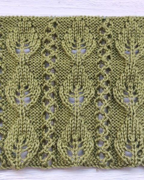 Point Ajouré à Feuilles au tricot