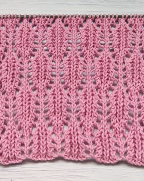 Point Ajouré Feuilles au Tricot