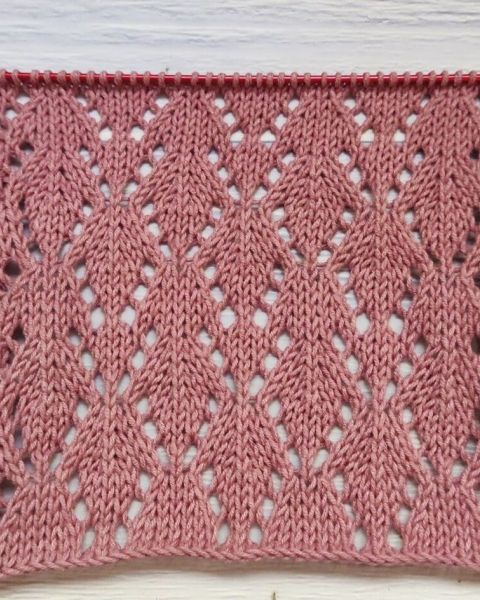 Point Feuilles au Tricot