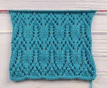 Point de Feuilles Ajourées au Tricot