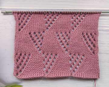 Point Triangles Ajourés au Tricot