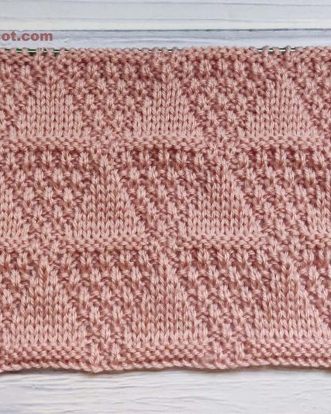 Point de Triangles en Relief au Tricot