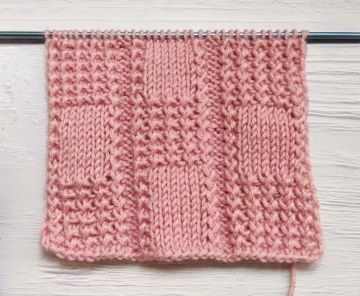 Point Noeud en Сarrés au Tricot