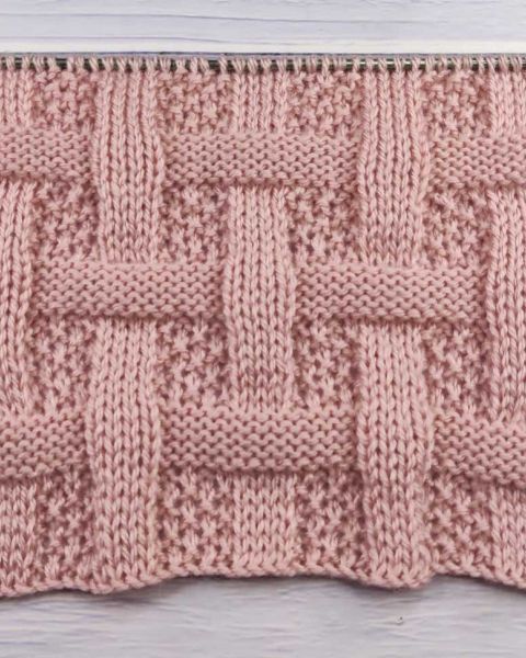 Point Carré en Relief au Tricot