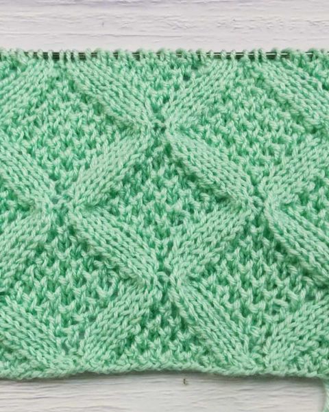 Motif Tricoté à Losanges Volumineux