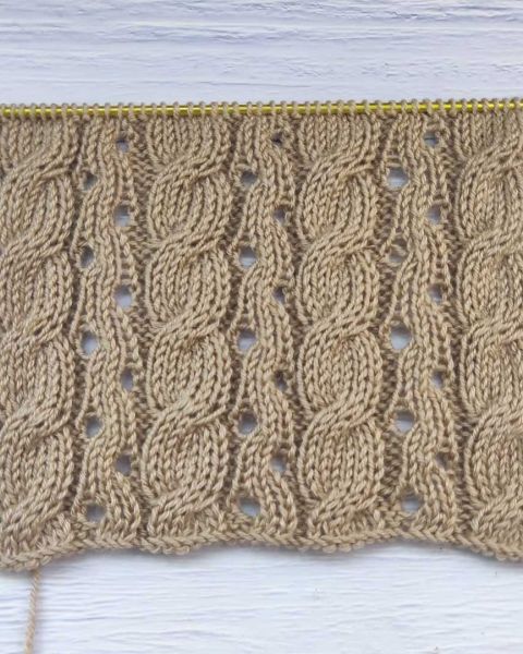 Point Torsades Ajourées au Tricot