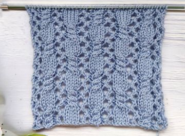 Point Ajouré avec Torsades au Tricot