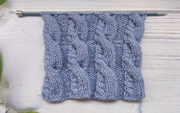 Torsades arquées au tricot