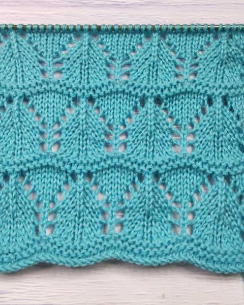 Point Ajouré à Vagues au Tricot