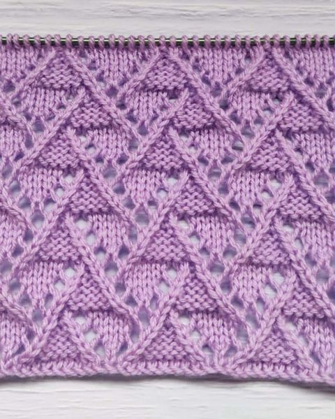 Point Ajouré en zigzag au Tricot
