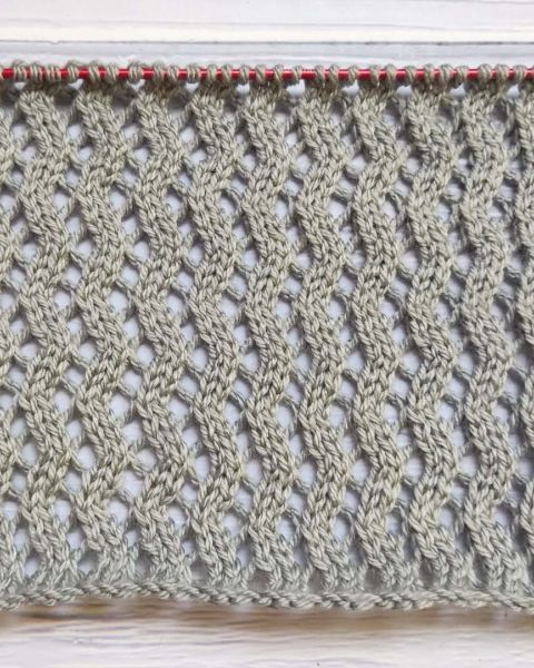 Point Ajouré en zigzag au Tricot